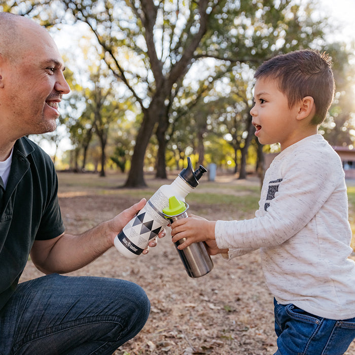 classic-kid-sippy-cap-c1 K12CNSIPPY-BS-sippy_cap_dad_lifestyle.jpg