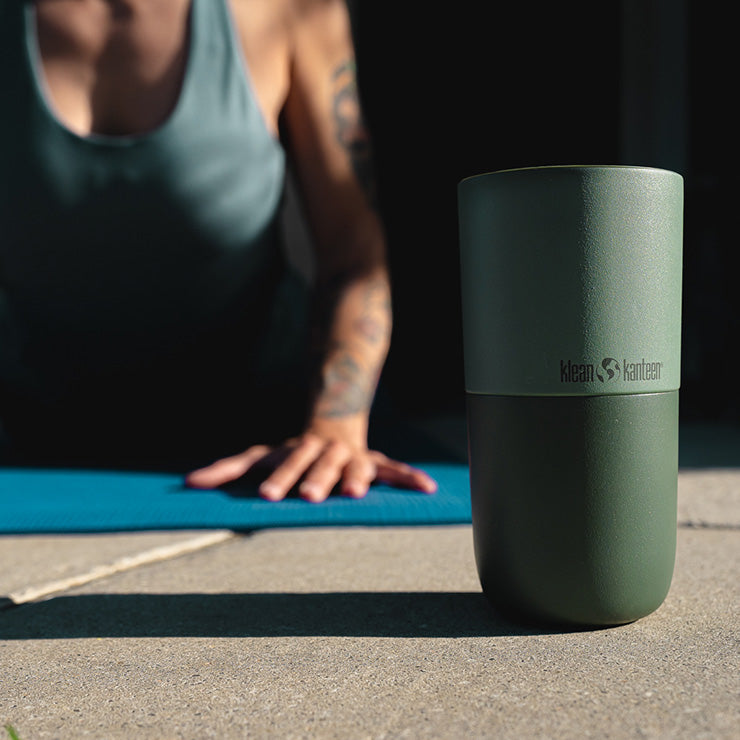 smoothie-set-e9 smoothie_kit_rise_tumbler_seaspray_closeup.jpg