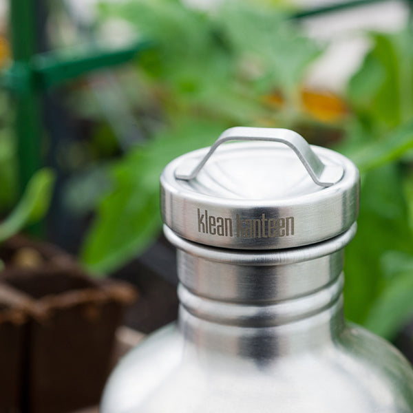 classic-steel-loop-cap-z8 stainless_cap_garden_lifestyle.jpg