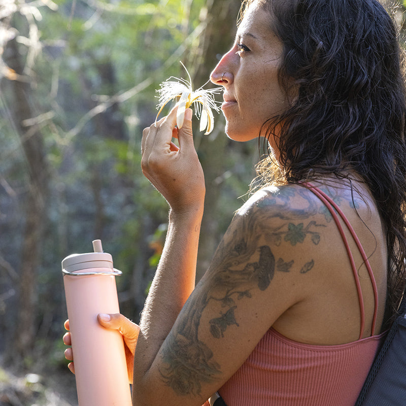 20oz-tkwide-made-to-do-more-bundle-z4 tkwide_20oz_insulated_bottle_twist_woman_flower_costarica_square.jpg