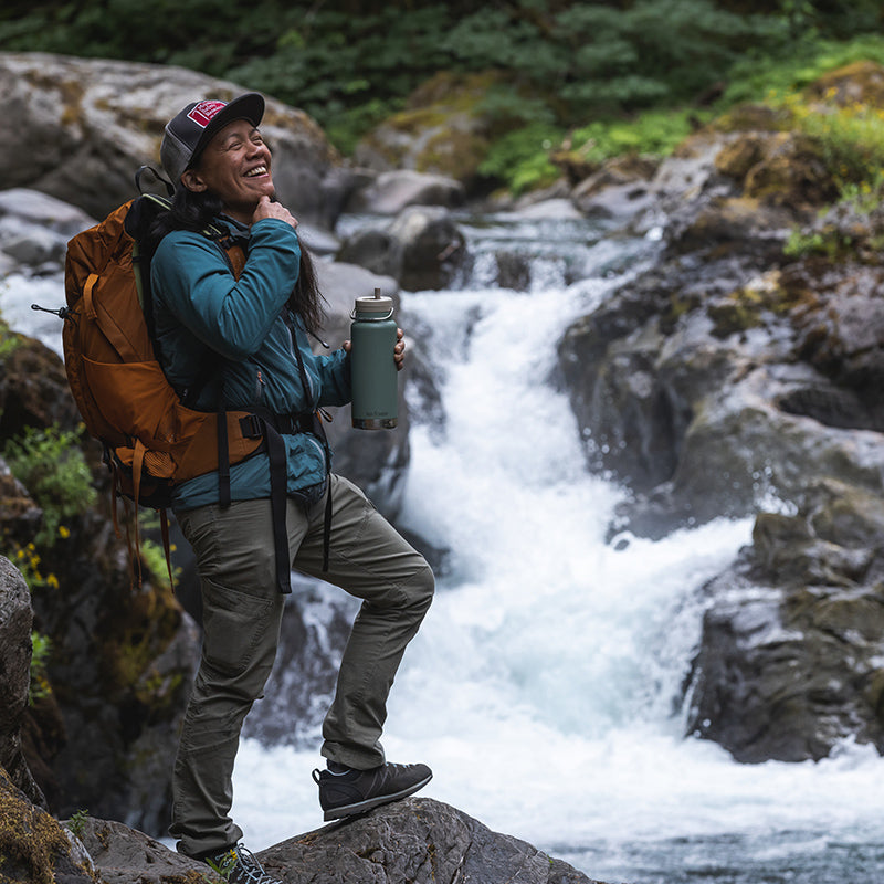 32oz-tkwide-with-twist-cap-b3 tkwide_32oz_insulated_bottle_twist_backpack_river_guy_square.jpg
